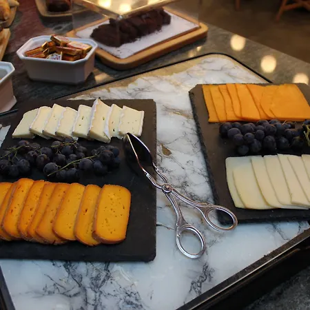 מלון Logis Borel Dunkirk