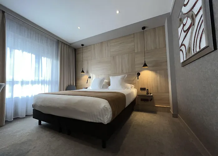 Отель Logis Borel 4*