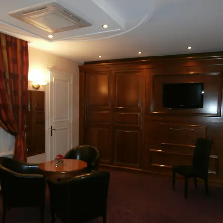 Logis Borel Hotel