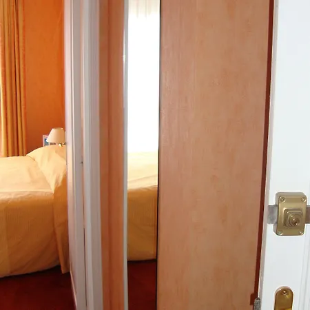 Logis Borel Hotel 4*