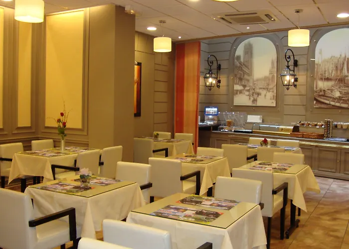 Logis Borel Hotel 4*